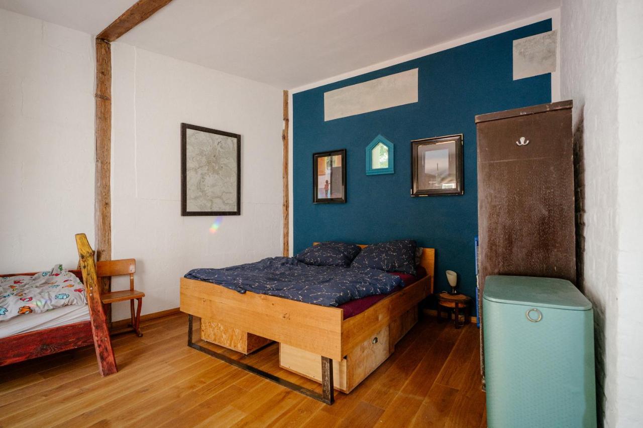 The Upholstery Tinyhouse Deluxe Eco Chalet Kreativ Citynah Κέμνιτς Εξωτερικό φωτογραφία