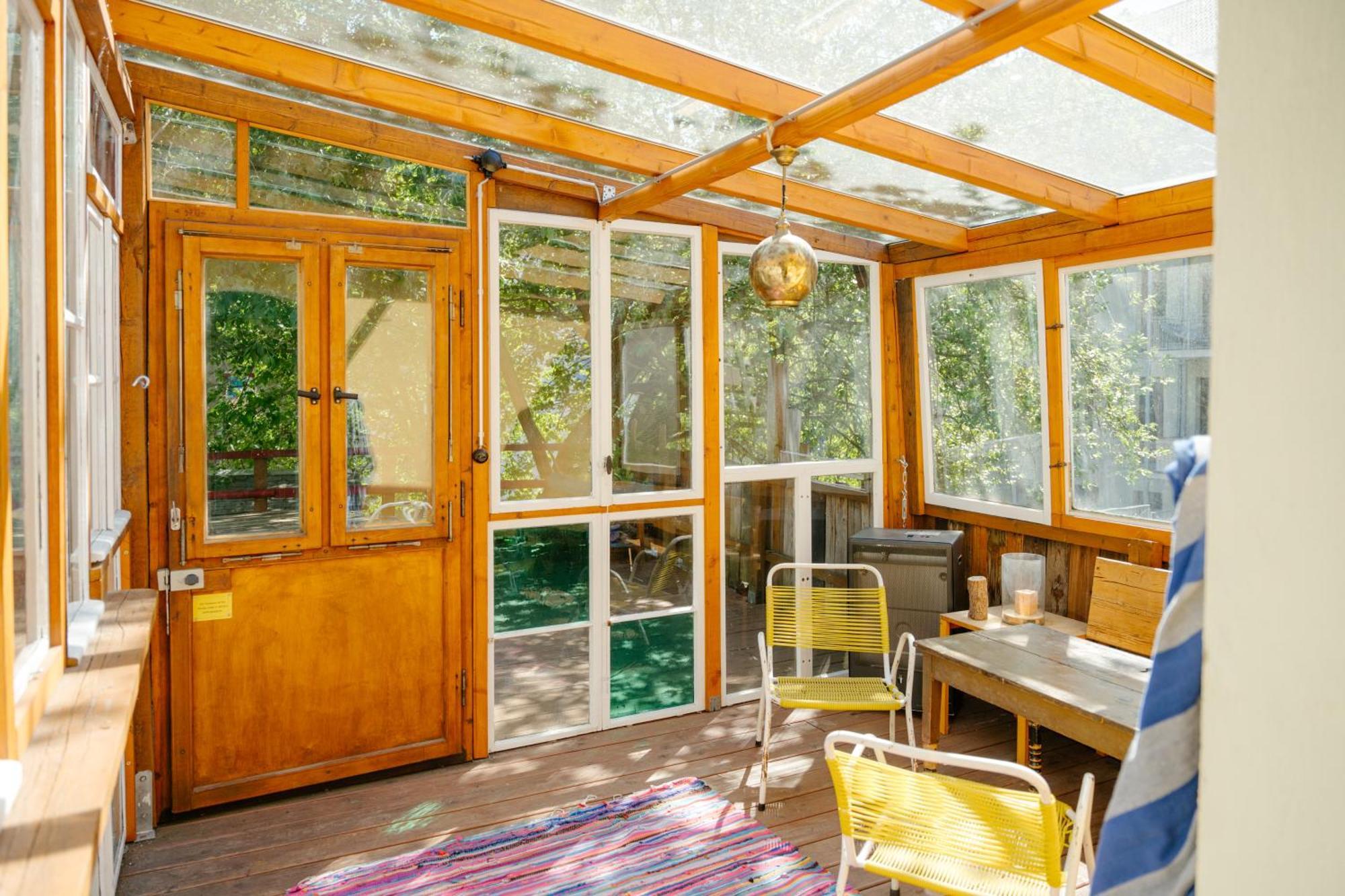 The Upholstery Tinyhouse Deluxe Eco Chalet Kreativ Citynah Κέμνιτς Εξωτερικό φωτογραφία