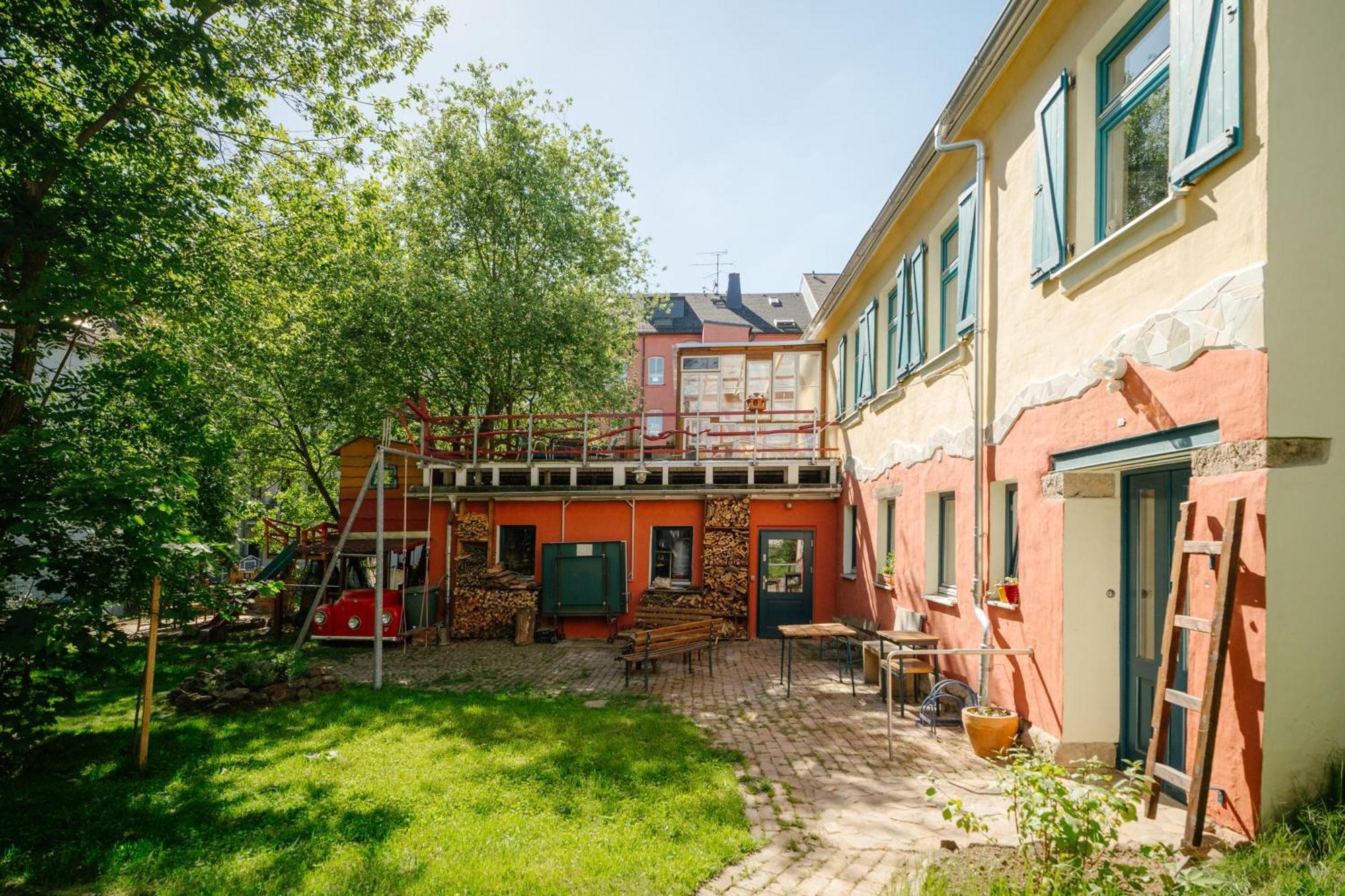 The Upholstery Tinyhouse Deluxe Eco Chalet Kreativ Citynah Κέμνιτς Εξωτερικό φωτογραφία